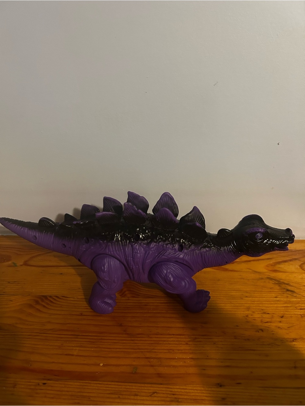 Purple and Black Dinosaur Reptile Toy - Durable Pet Enrichment